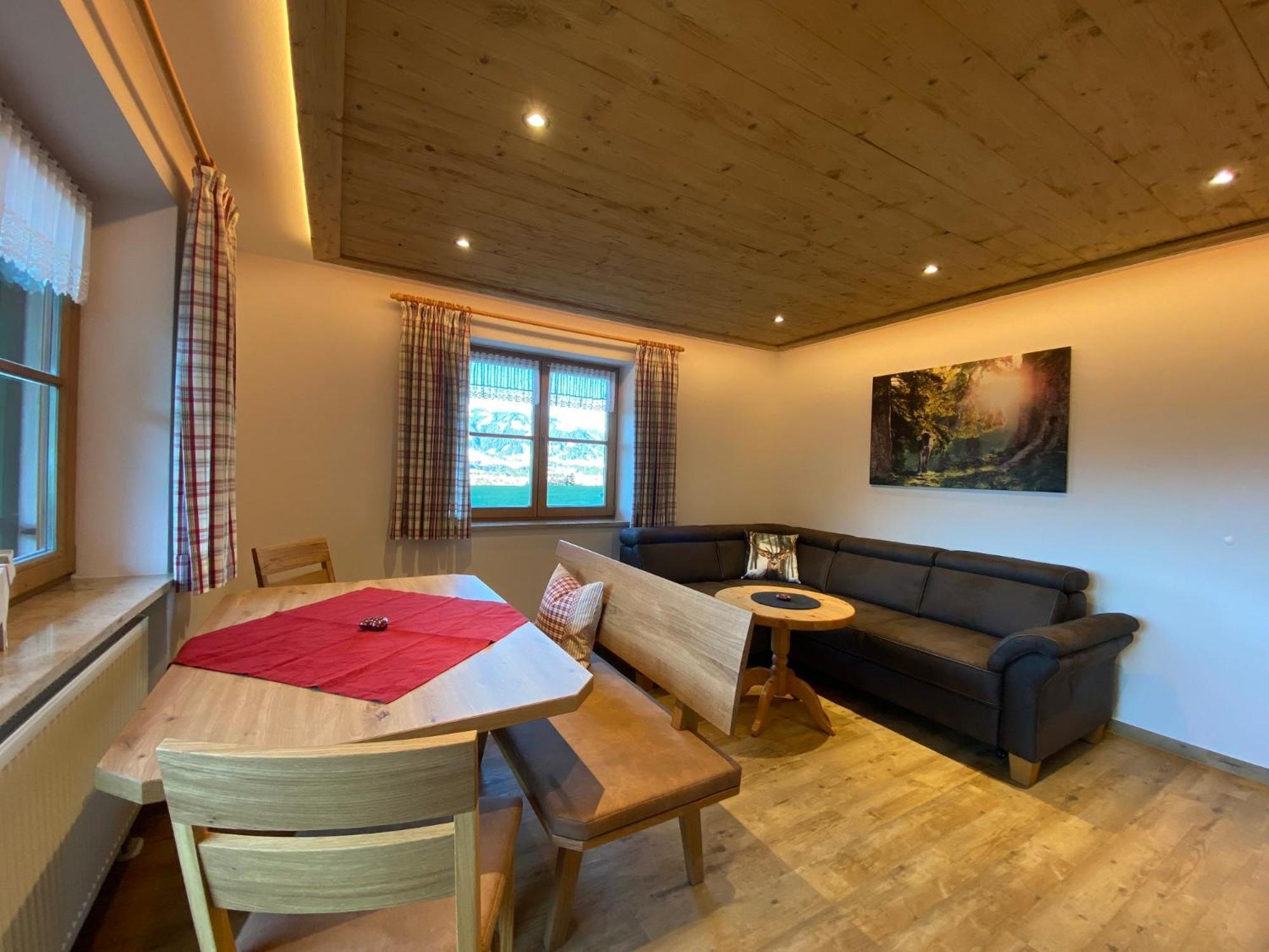 Hemerhof - Ferienwohnungen Oberstdorf Pokoj fotografie